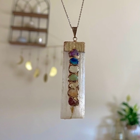 🪞 NEW chakra selenite gemstone crystal necklace pendant - Picture 1 of 11